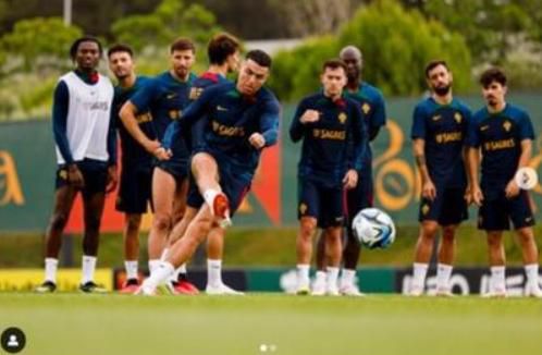 海滩裸体xxxx高清